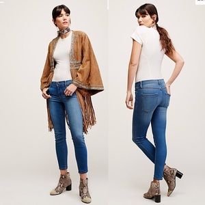 BNWOT Free People HIGH RISE ROLLER CROP 30